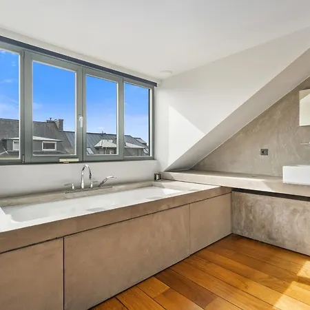 Luxury Escape With Jacuzzi Bathtub In Hollerich Id11 *