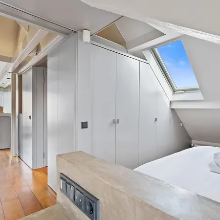 Luxury Escape With Jacuzzi Bathtub In Hollerich Id11 Apartment *