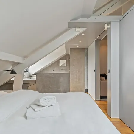 Luxury Escape With Jacuzzi Bathtub In Hollerich Id11 *